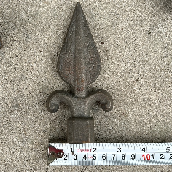 5 Decorative Iron Fenials, Fence / Gate Toppers - Picture 10 of 16